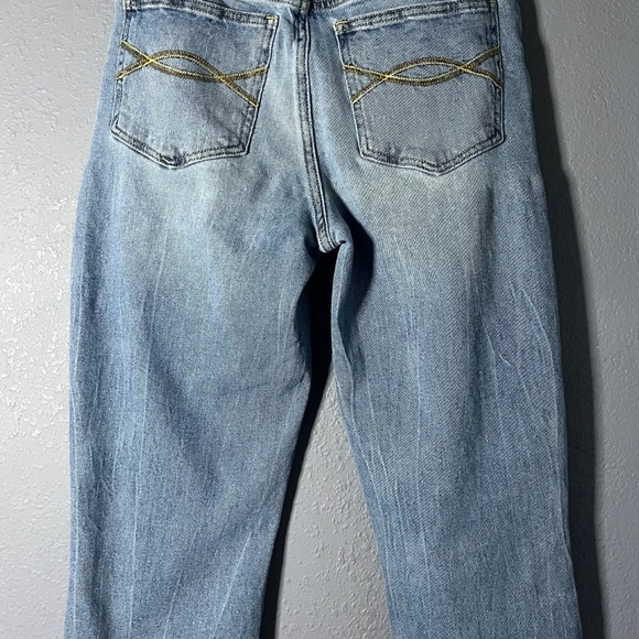 Abercrombie & Fitch Mom Jeans Womens 27/4s Short Distressed Frayed Hem High Rise - Picture 8 of 9